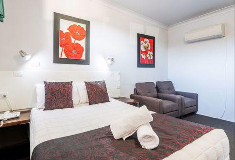 The Esplanade Motel - Accommodation Newcastle 5