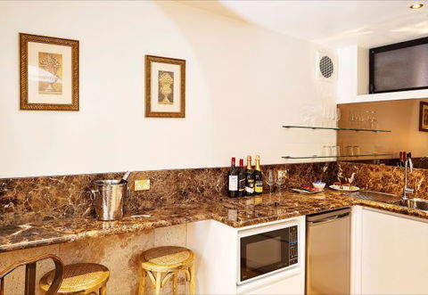 The Suites, Villa Belgravia - Accommodation Newcastle 3