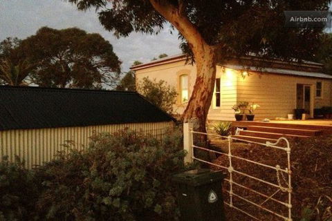 The Schoolmaster's - Second Valley Accommodation - Accommodation Newcastle 0