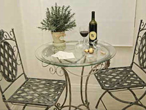 Via Bella Vista - Accommodation Newcastle 1