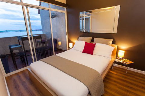 Waterscape Holiday Apartment - Accommodation Newcastle 2