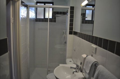 Warrakilla - Accommodation Newcastle 7