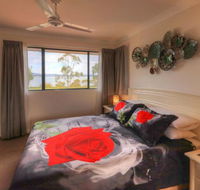 Dolphin Waters Holiday Apartments - Accommodation Newcastle