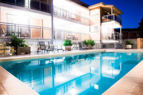 Copacabana Shores - Accommodation Newcastle 3