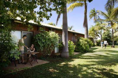 Bayside Holiday Apartments - Accommodation Newcastle 2
