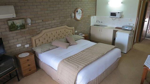 Beachview Motel - Accommodation Newcastle 2