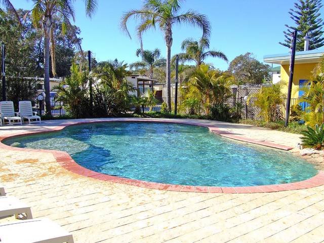 One Mile Beach NSW Accommodation Newcastle
