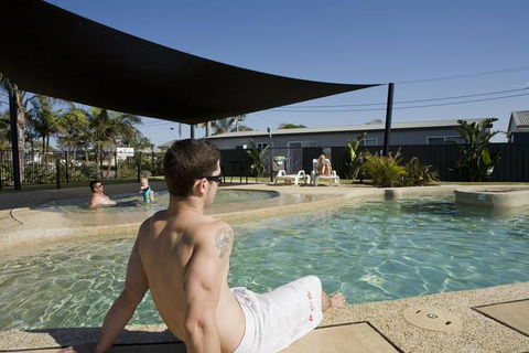 Blacksmiths Beachside Holiday Park - Accommodation Newcastle 2