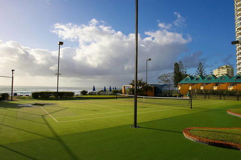 Breakers North - Absolute Beach Front Holiday Apartments - Accommodation Newcastle 0