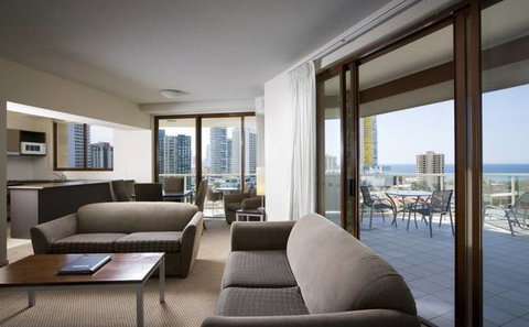 Broadbeach Savannah - Accommodation Newcastle 1