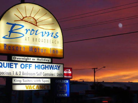 Browns At Broadbeach - Accommodation Newcastle 4