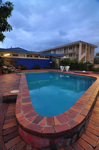 Browns At Broadbeach - Accommodation Newcastle 6