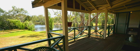 Bushy Lake Chalets - Accommodation Newcastle 0