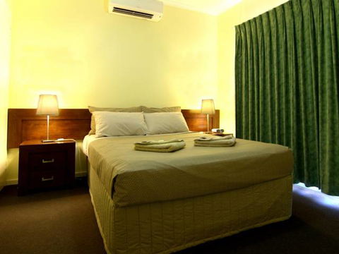 Cable Beachside Villas - Accommodation Newcastle 3