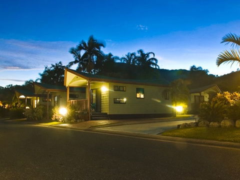 Cairns Coconut Holiday Resort - Accommodation Newcastle 4