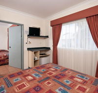 Cairns Queens Court - Accommodation Newcastle