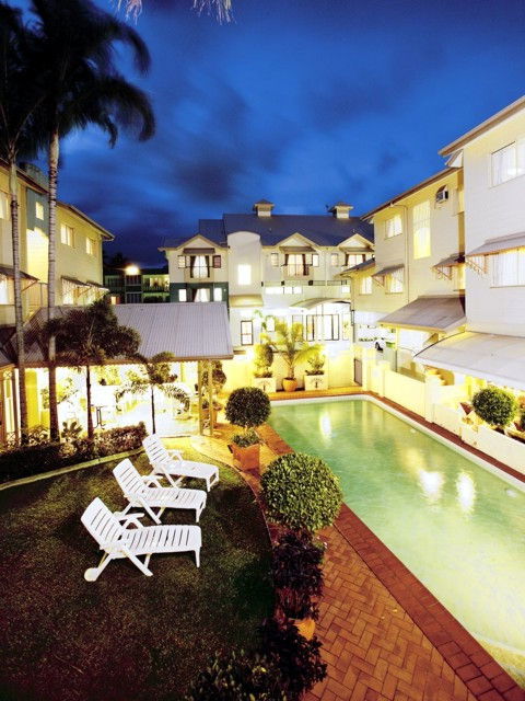 Cairns Queens Court - Accommodation Newcastle 1