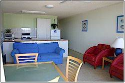 Capeview Apartments - Accommodation Newcastle 3