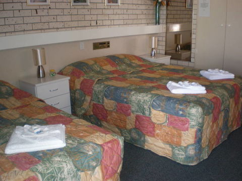 Cara Motel - Accommodation Newcastle 2