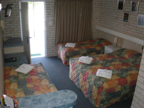 Cara Motel - Accommodation Newcastle 3