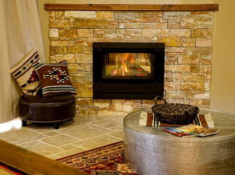 Casa La Vina - Accommodation Newcastle 7