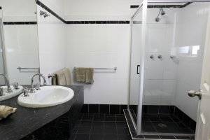 Cattleman's Apartments - Accommodation Newcastle 1