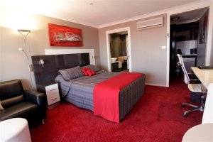 Cattleman's Apartments - Accommodation Newcastle 3