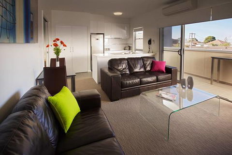 Charlestown Executive Apartments - Accommodation Newcastle 2