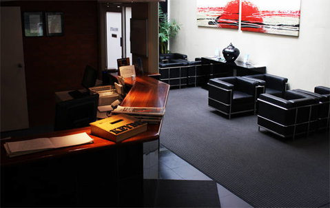 Ciloms Airport Lodge - Accommodation Newcastle 8