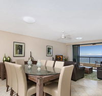 Clubb Coolum Beach Resort