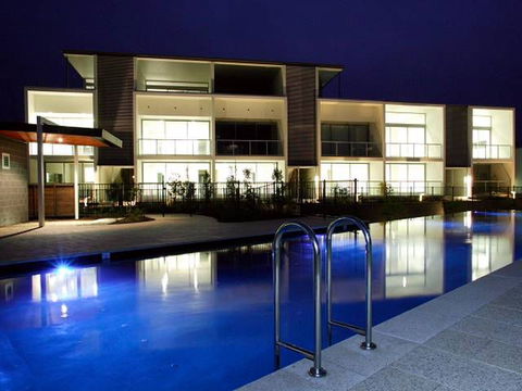 Coast Resort - Accommodation Newcastle 1