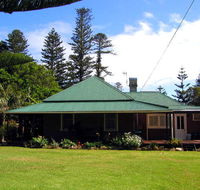 Cobbys of Crystal Pool Holiday Heritage Cottage - Accommodation Newcastle