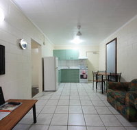 Coconut Grove Holiday Apartments - Accommodation Newcastle