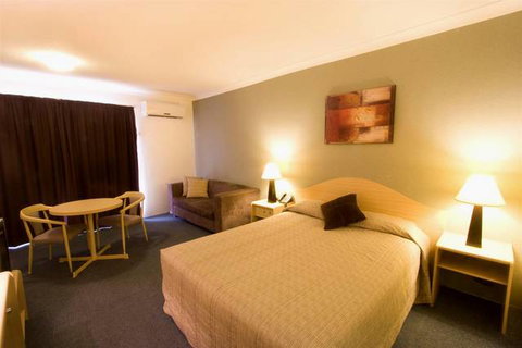 Hunts Hotel  Liverpool - Accommodation Newcastle 0
