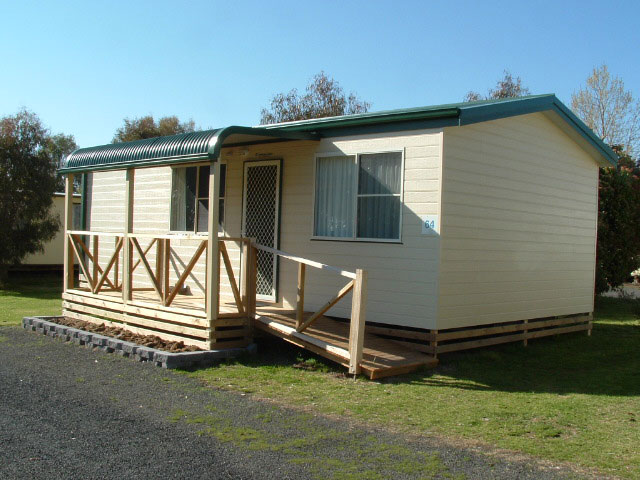 Country Road Caravan Park