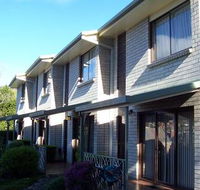 Davey Place Holiday Town Houses - Accommodation Newcastle