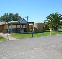 Discovery Holiday Parks - Adelaide Beachfront - Accommodation Newcastle