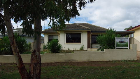 Port Lincoln Holiday Houses- Clove Hitch - Accommodation Newcastle 0