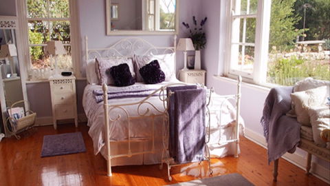 English Rose Cottage - Accommodation Newcastle 0