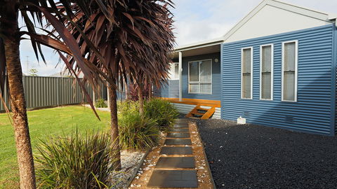 BLUE FIN Part Of BLUE FIN HOLIDAY HOMES - Accommodation Newcastle 0