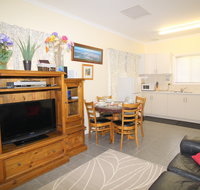 Riverview Cottage Migrant and holiday rental Port Noarlunga - Accommodation Newcastle