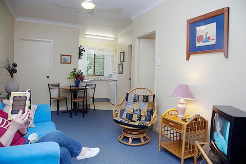 Flaxton Country Lodge Motel QLD P/L - Accommodation Newcastle 3