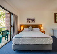 Red Star Hotel Palm Beach - Accommodation Newcastle