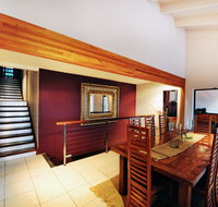Mcauleys Beach House - Accommodation Newcastle