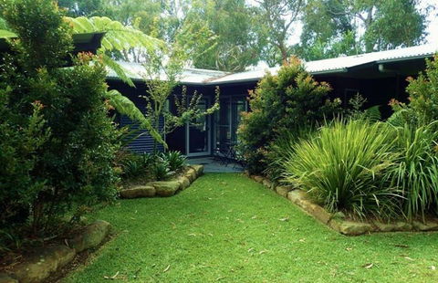 Art House Accommodation - Accommodation Newcastle 0