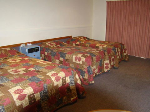 Dunsborough Inn Backpackers - Accommodation Newcastle 20