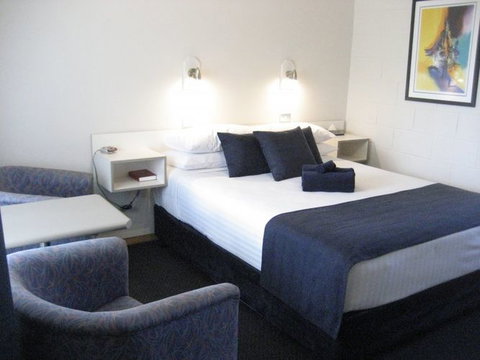 Lake Munmorah Motel - Accommodation Newcastle 2