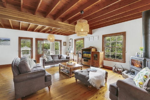 Lavender Manor And Majestic - Accommodation Newcastle 7