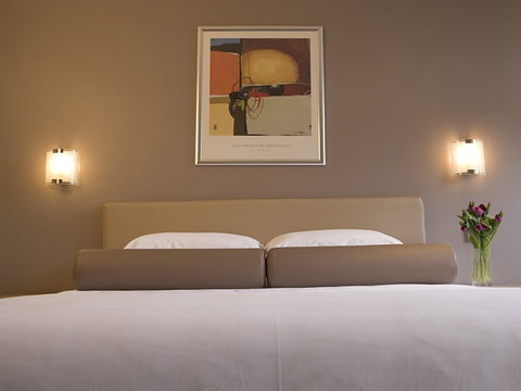 Easystay @ Acland St - Accommodation Newcastle 4