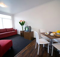 Easystay One Bedroom Apartment - Raglan Street - Accommodation Newcastle